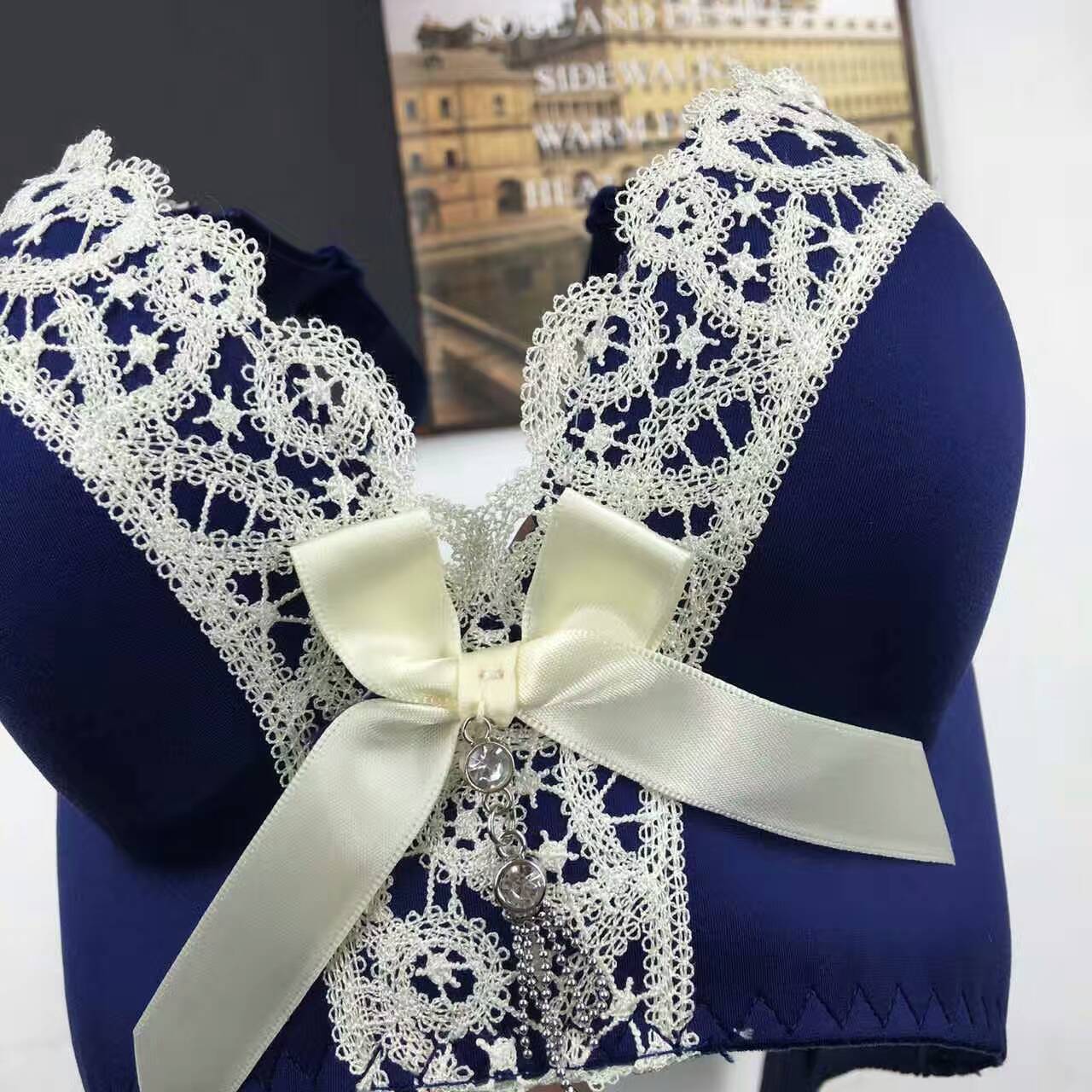 Underwear bra - Image 4