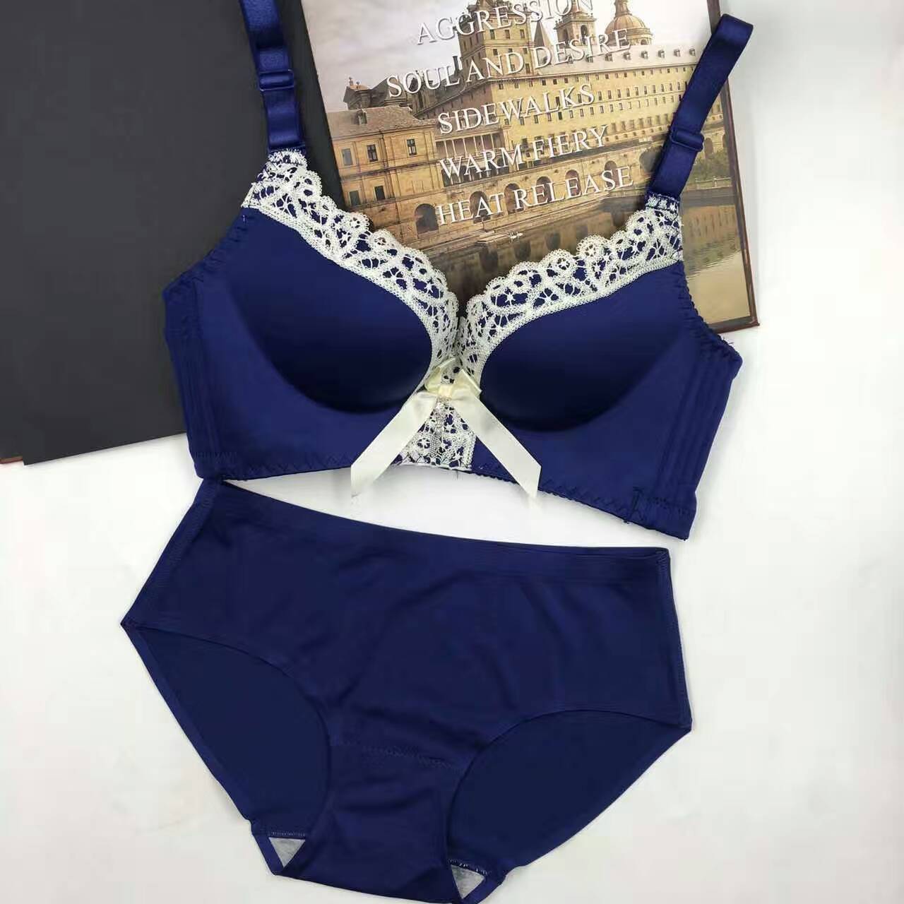 Underwear bra - Image 5