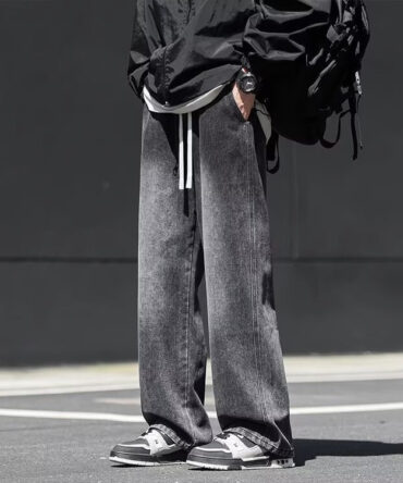 Straight-leg Relaxed-fit American-style Mens Jeans