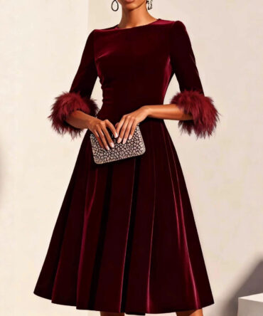Elegant AutumnWinter Round-Neck Velvet Dress For Women