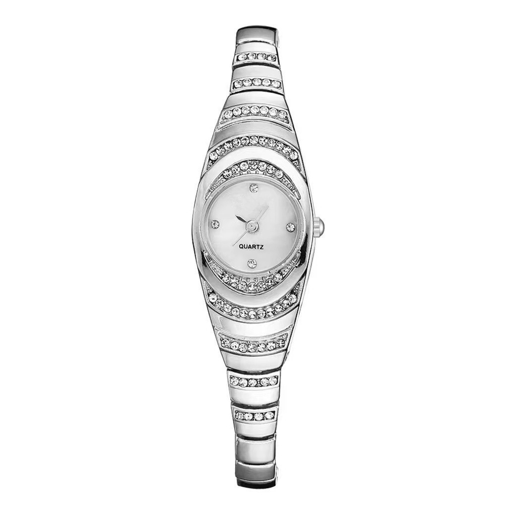 Small And Exquisite Vintage Women's Watch - Image 4