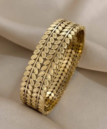 Bohemian-style Unique Wide-opening Stainless Steel Bracelet With Leaf Design