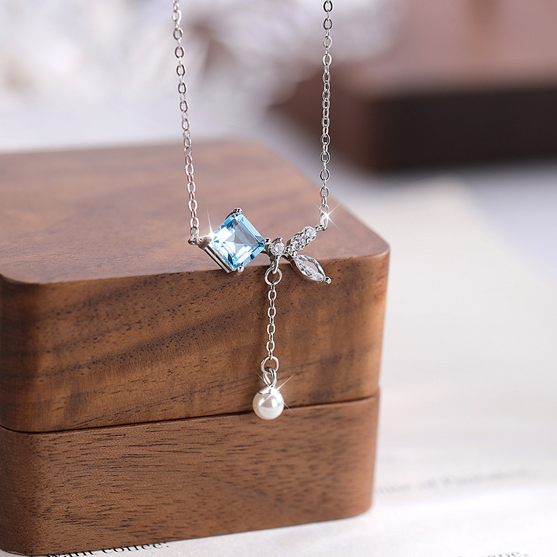 Natural Crystal Topaz Sterling Silver Necklace - Image 2