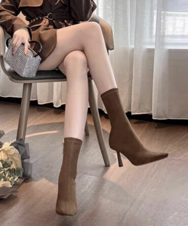 Stylish Mid-calf Suede Stretch High Heels With A Thin Heel That Flatters The Legs