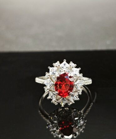 S925 Silver Ring With An Adjustable Opening Featuring A Pigeons Blood Red High-carat Zircon