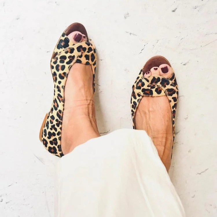 New Summer Flat-Heel Fishmouth Sandals With Buckle Straps And Colorblock Design For Casual Wear - Image 2