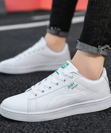 Mens Minimalist Casual White Shoes With A Flat Heel